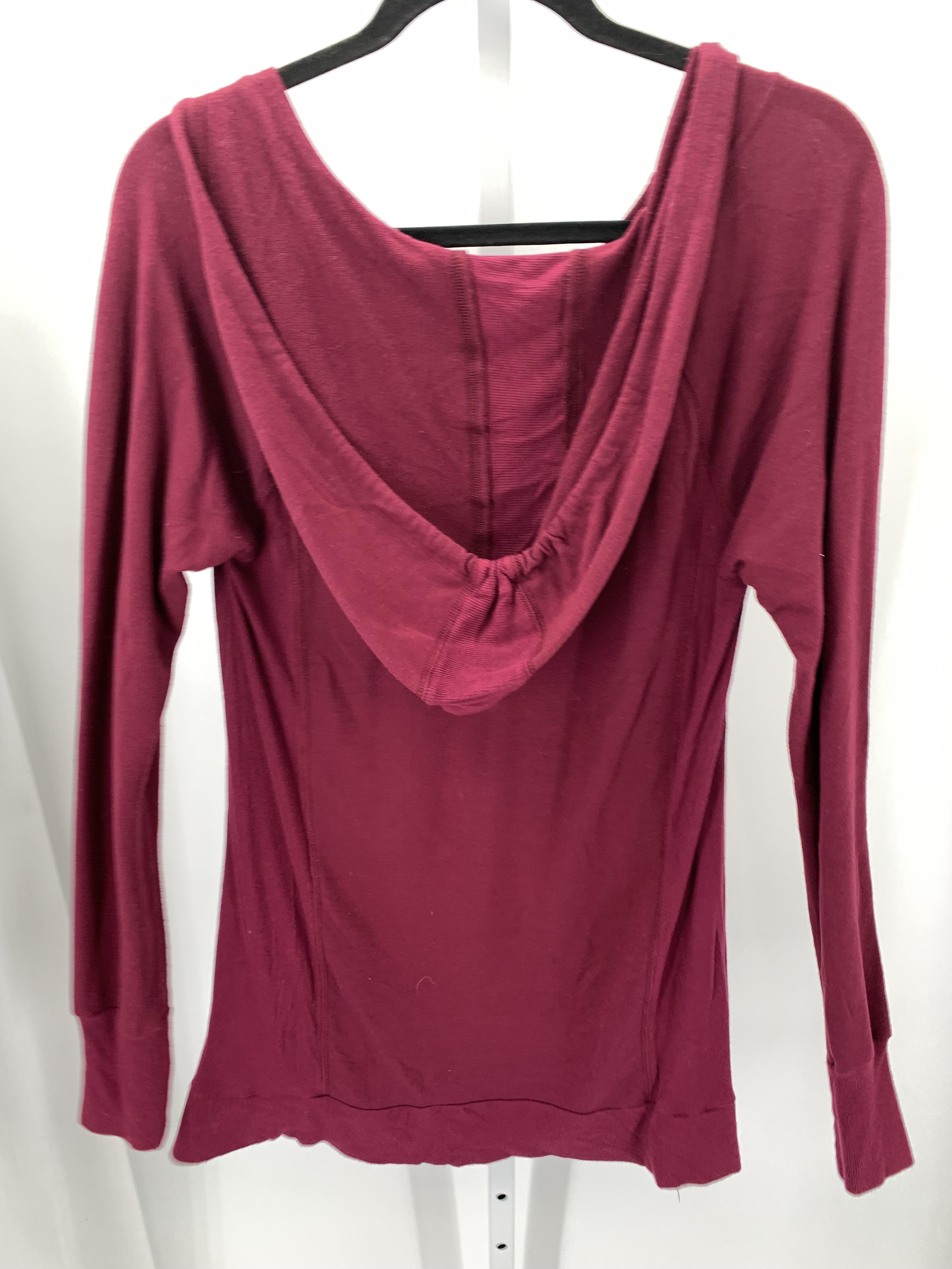 Cable & Gauge Size Medium Misses Long Sleeve Shirt