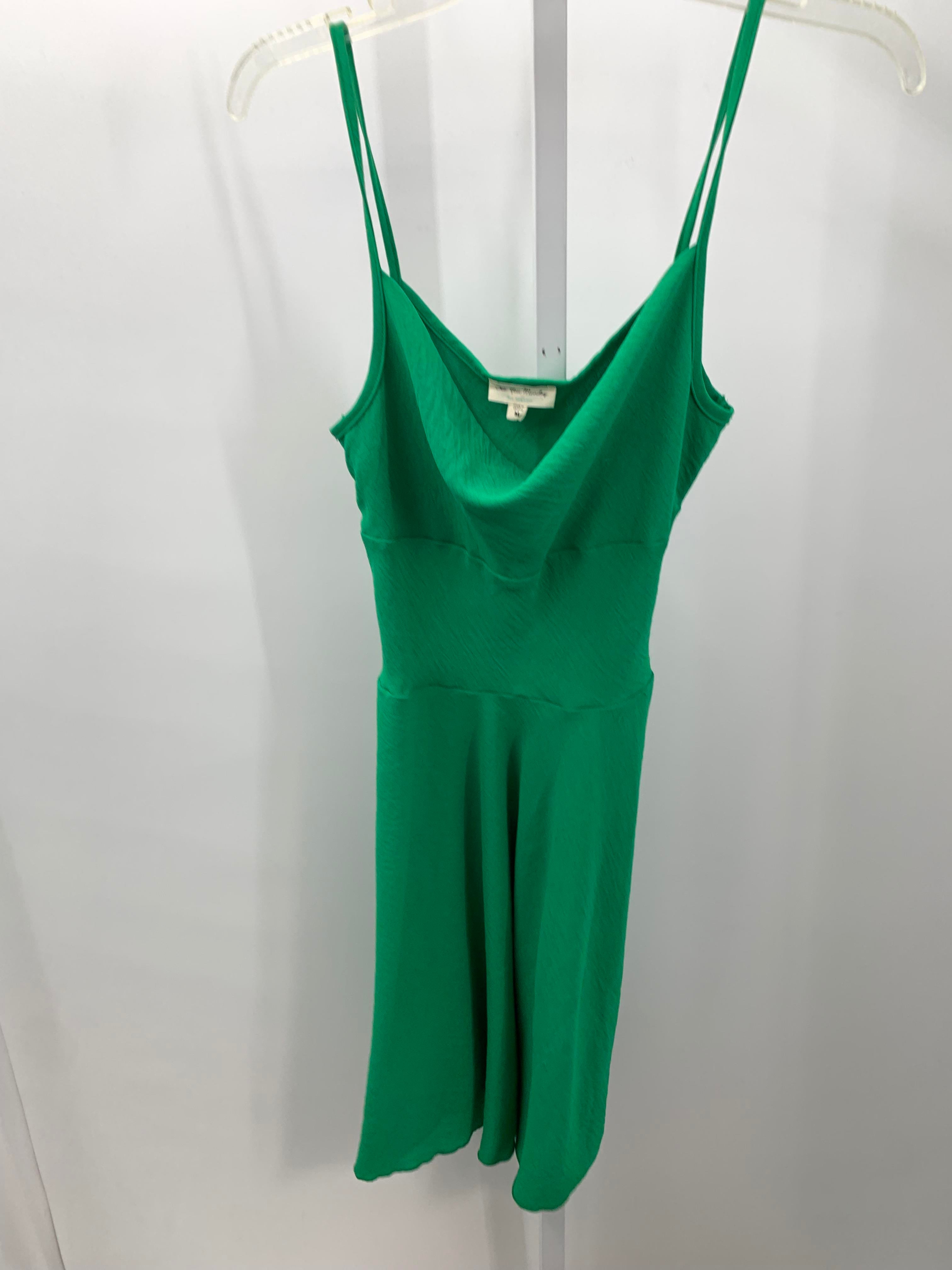 See You Monday Size Medium Juniors Sleeveless Dress