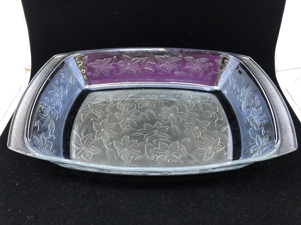 FANTASIA POINSETTIA PATTERN CASSEROLE- PRINCESS HOUSE.
