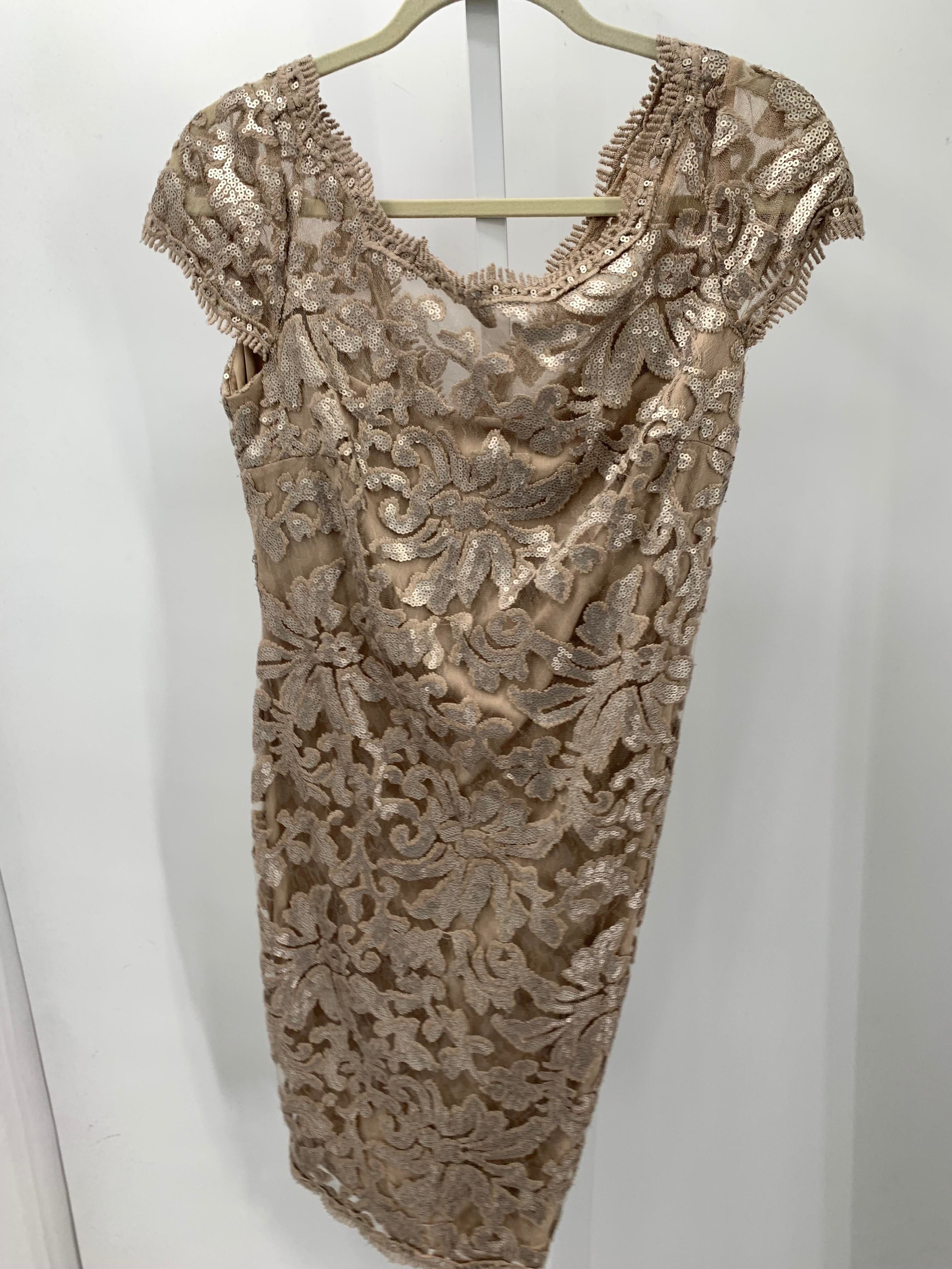 Calvin Klein Size 10 Misses Short Sleeve Dress
