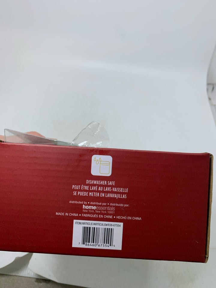 NIB CHRISTMAS TREE SALT/PEPPER SHAKERS HOME ESSENTIALS.