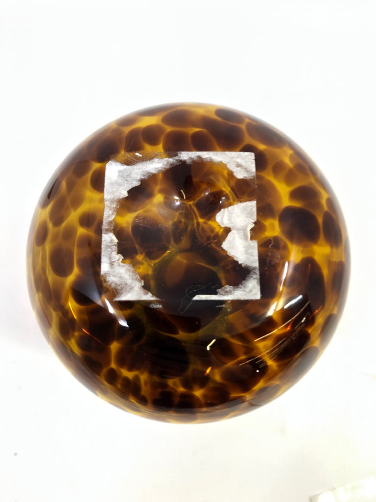 BROWN SPOTTED GLASS VASE W/NARROW TOP.