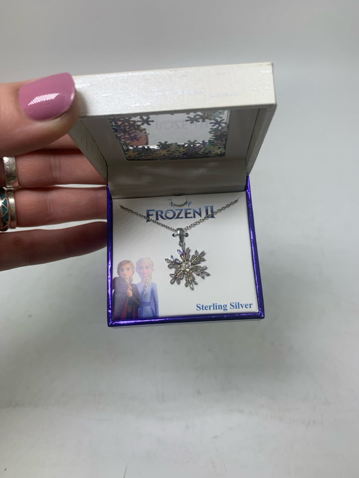 FROZEN II SNOW FLAKE STERLING SILVER