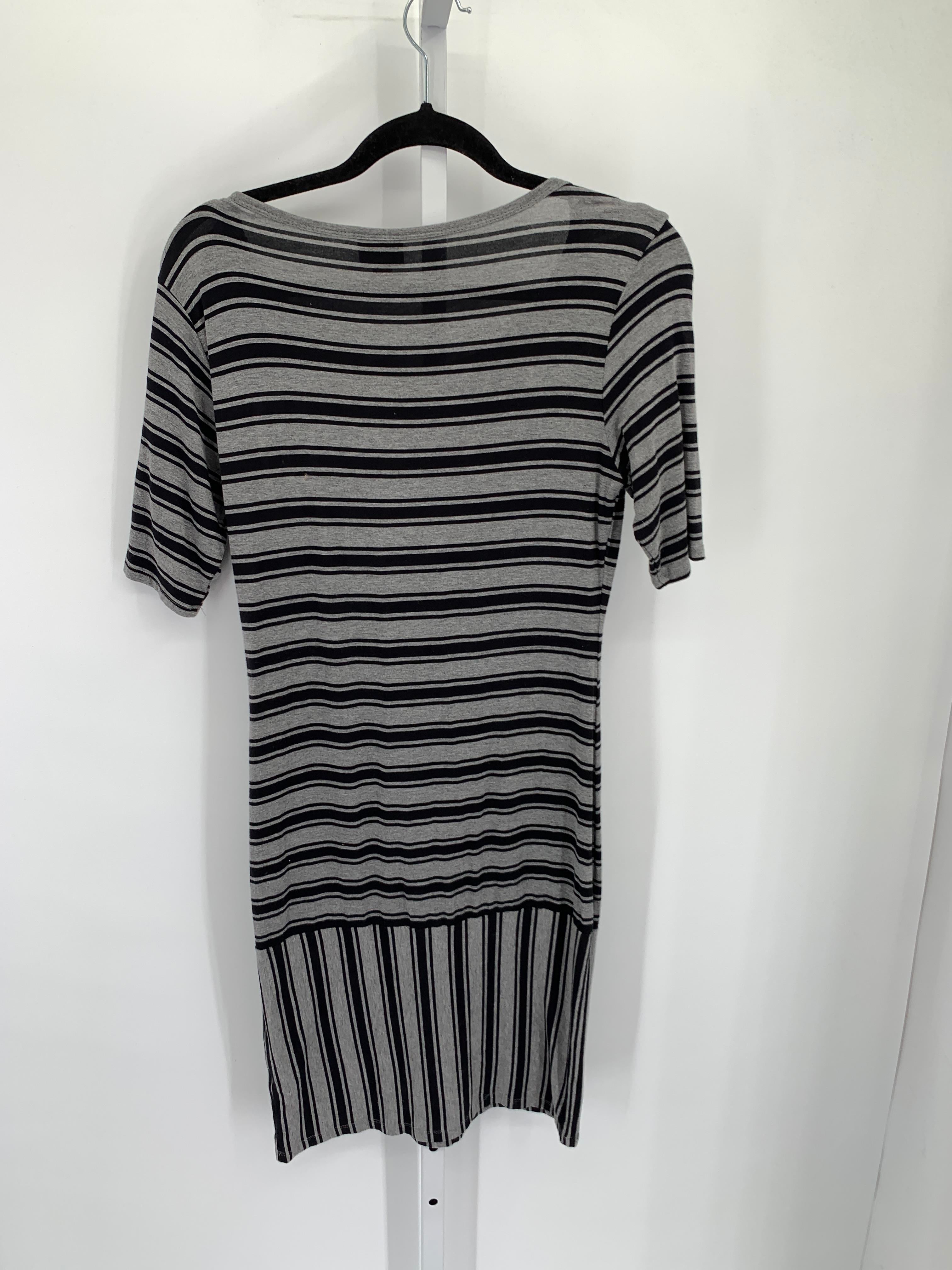 Lularoe Size Small Misses Short Sleeve Dress