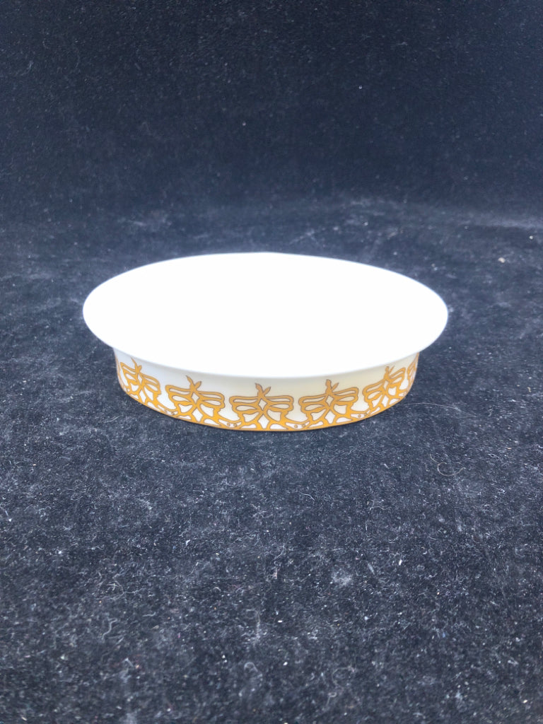 OVAL SOAP DISH.