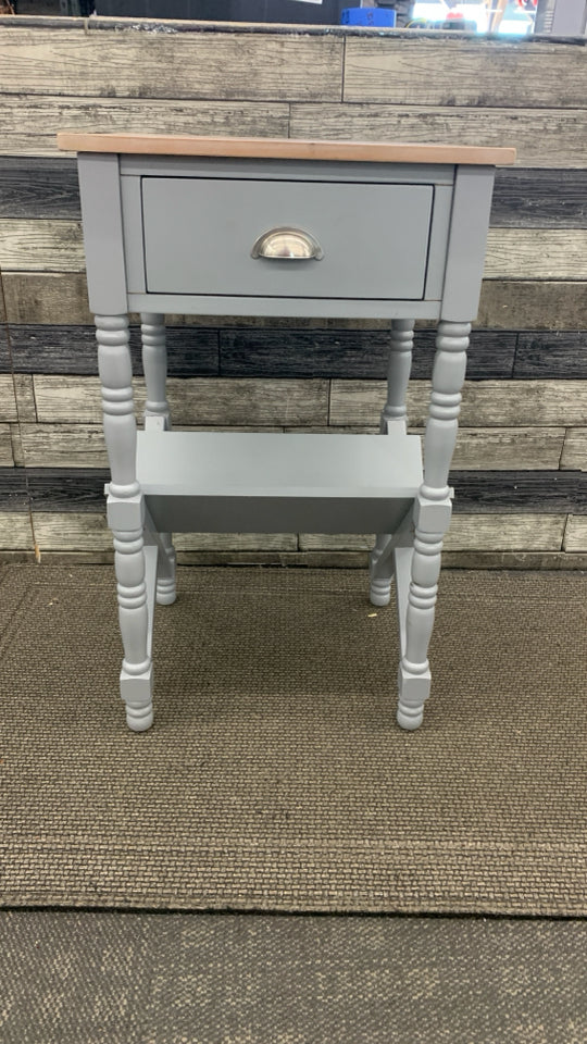 "X" FRAME NIGHTSTAND W/WOOD TOP.