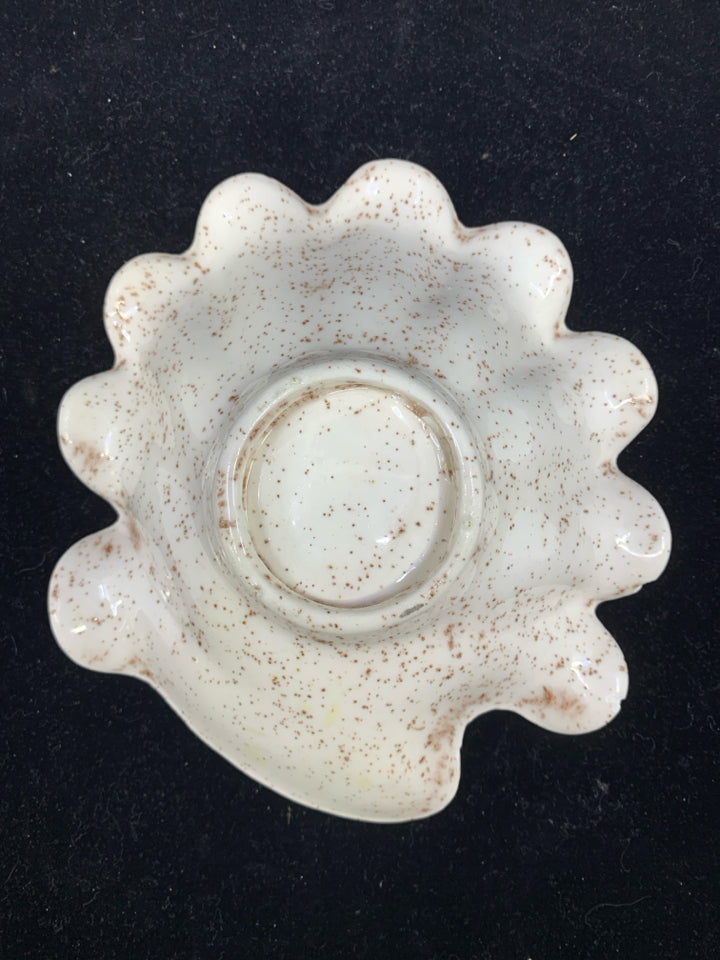 2 TONE SHELL BOWL.