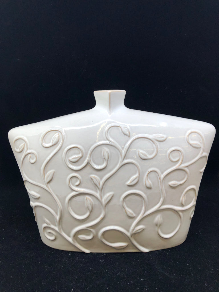 LARGE CREAM VASE W/VINES.