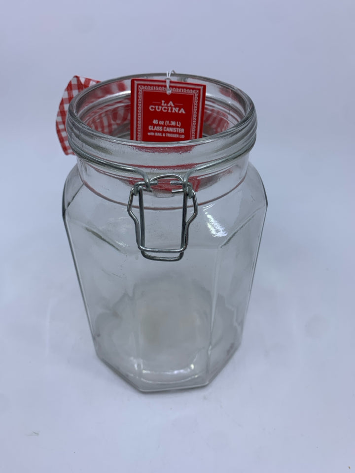 RIBBED GLASS CANISTER W LINER.