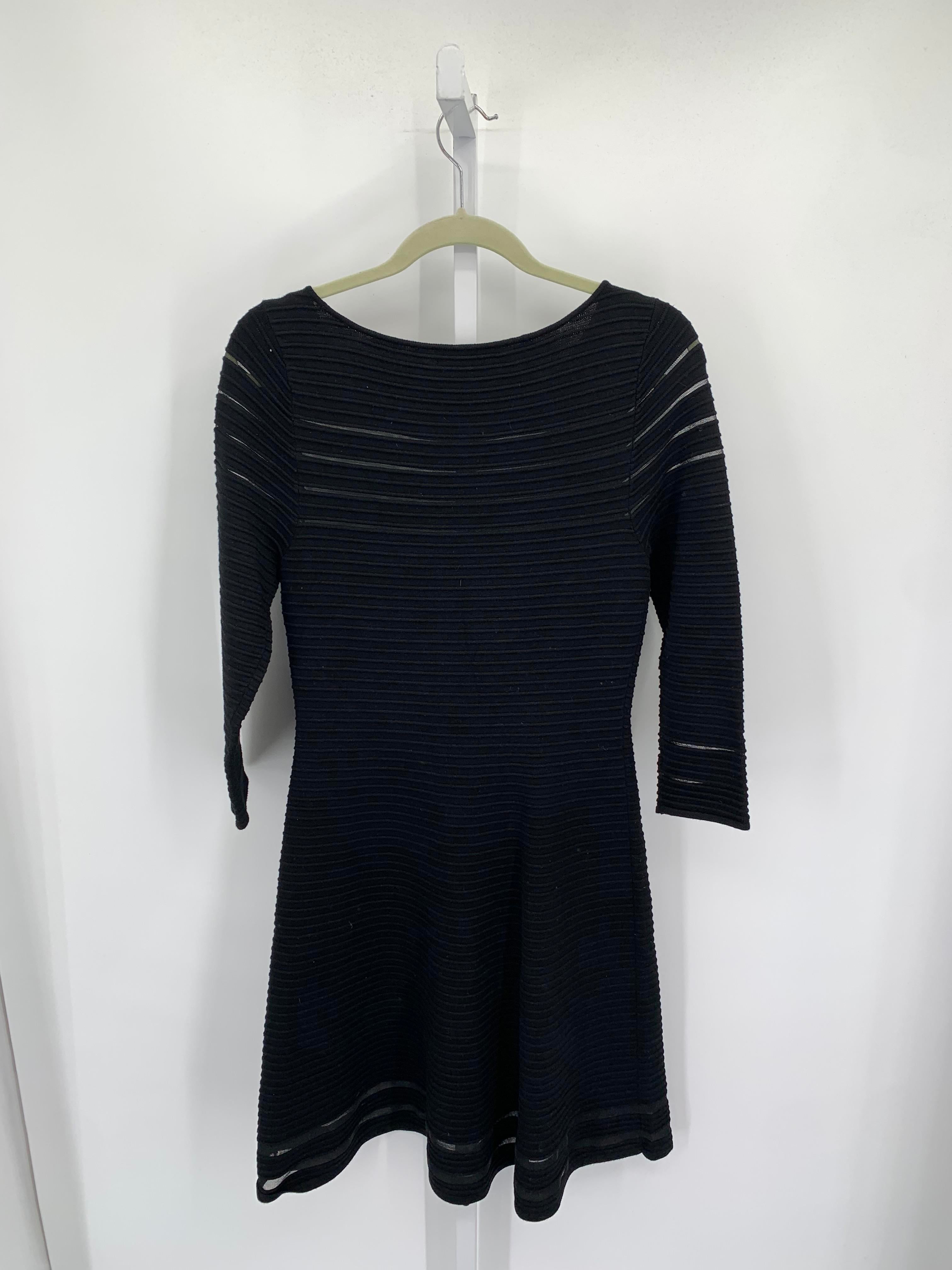 Size Medium Misses Long Sleeve Dress