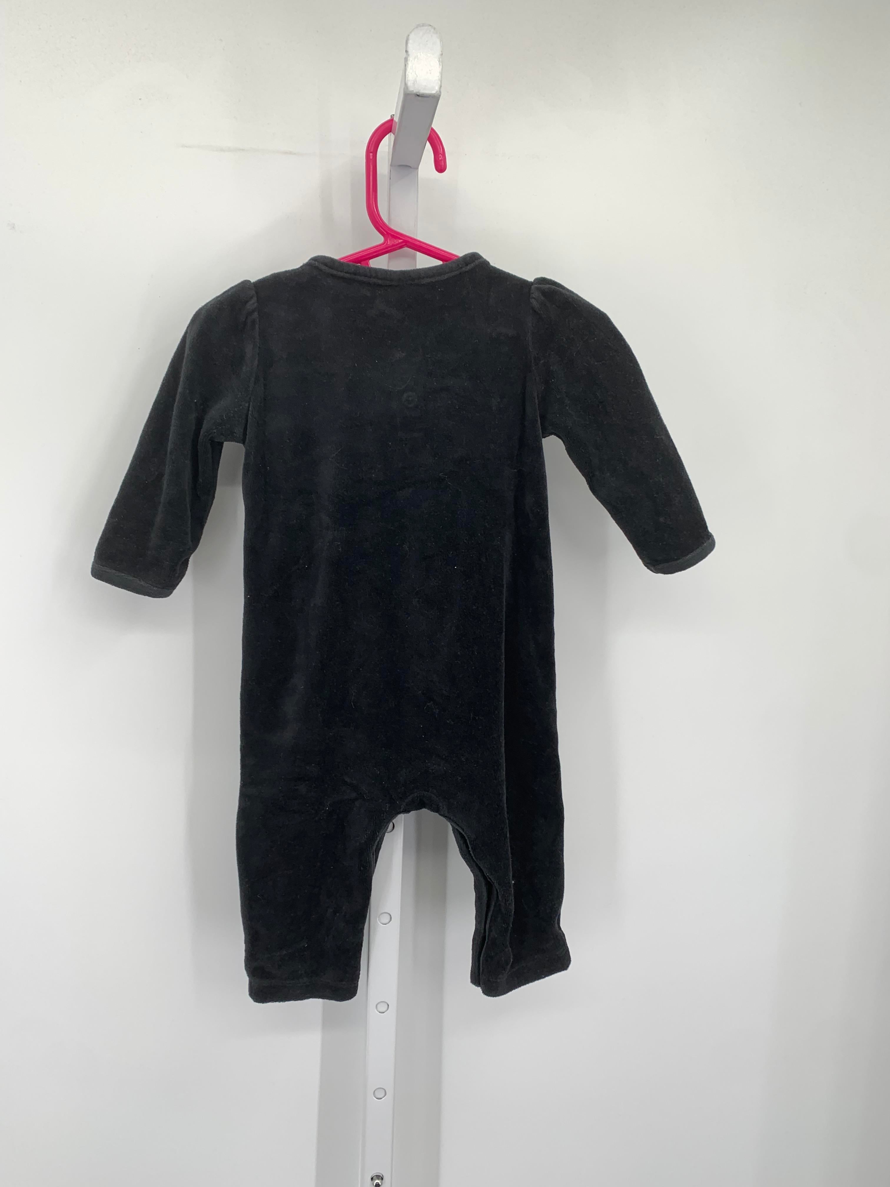 Baby Gap Size 6-12 mon Girls Long Slv. Romper