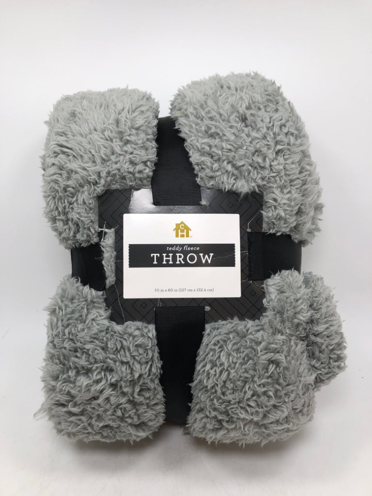 NIP GRAY TEDDY FLEECE THROW.