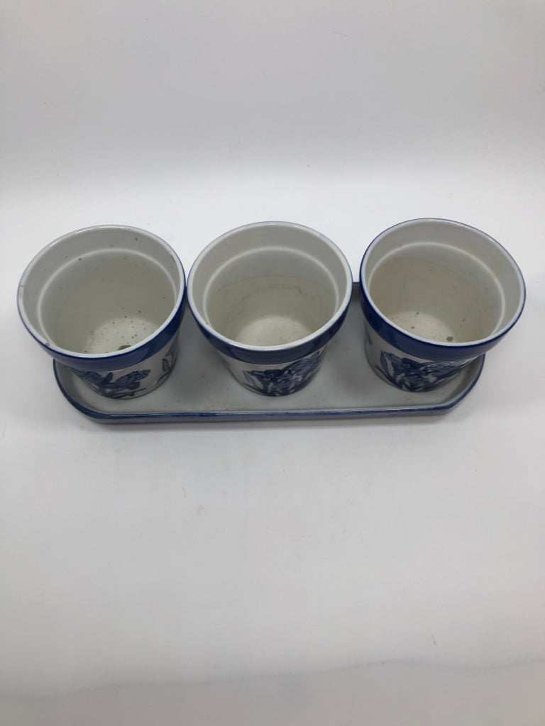 4PC BLUE FLORAL PLANTERS W/TRAY.