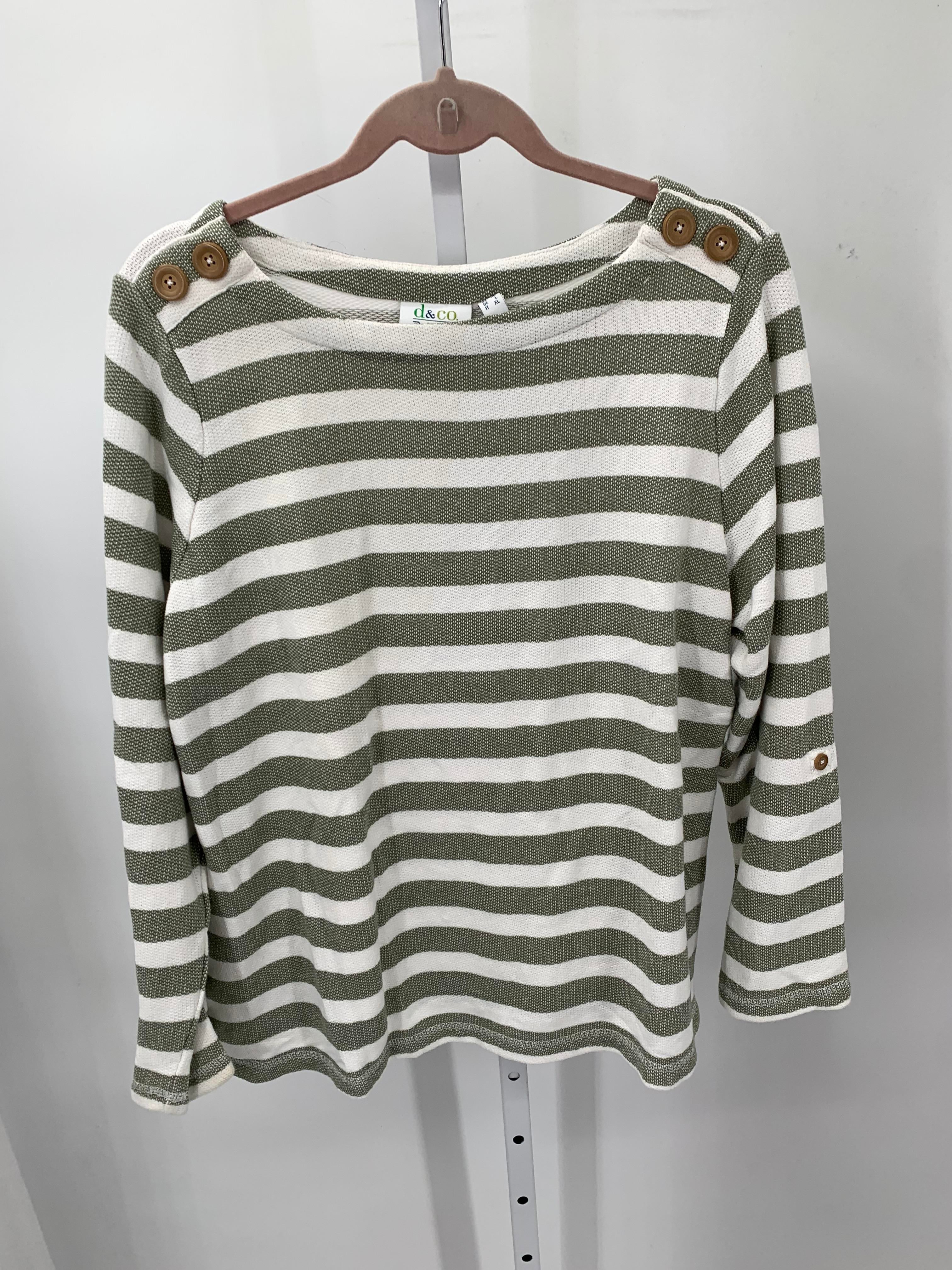 d & co. Size Large Misses Long Sleeve Shirt