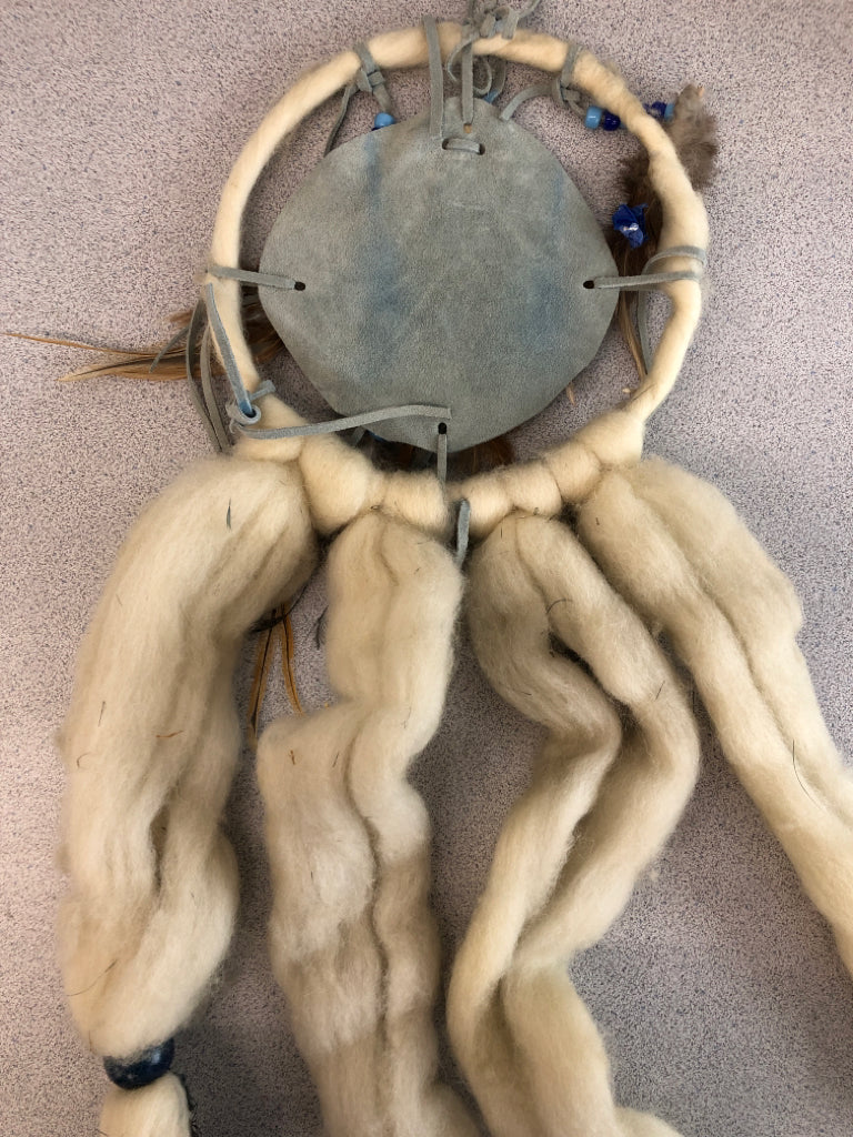 FELT/FABRIC DREAM CATCHER W/FAUX FEATHERS.