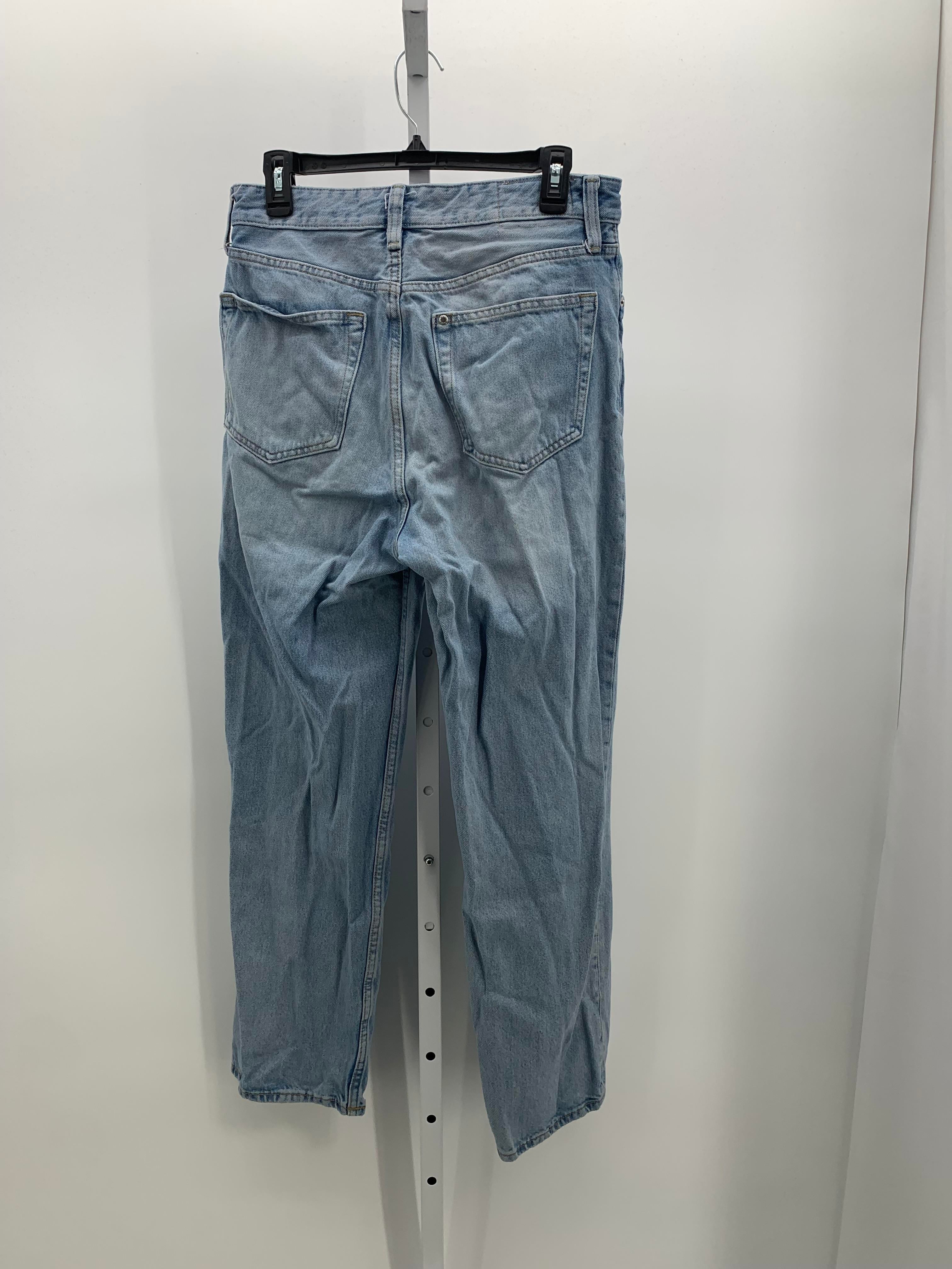 LOOSE AMPLE FIT