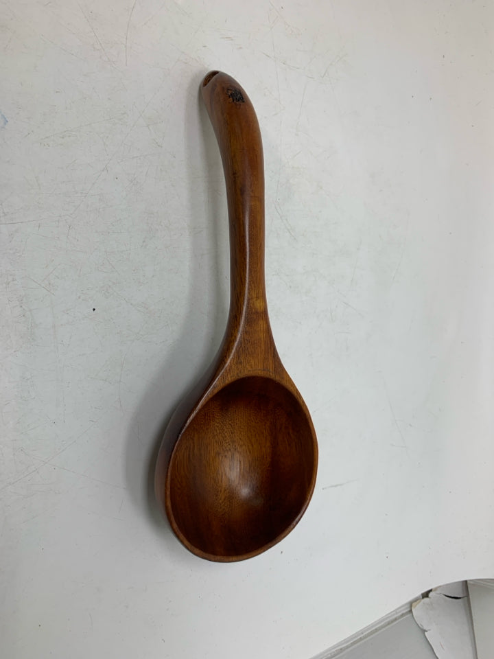 DARK STAIN WOOD CARVED LADLE.