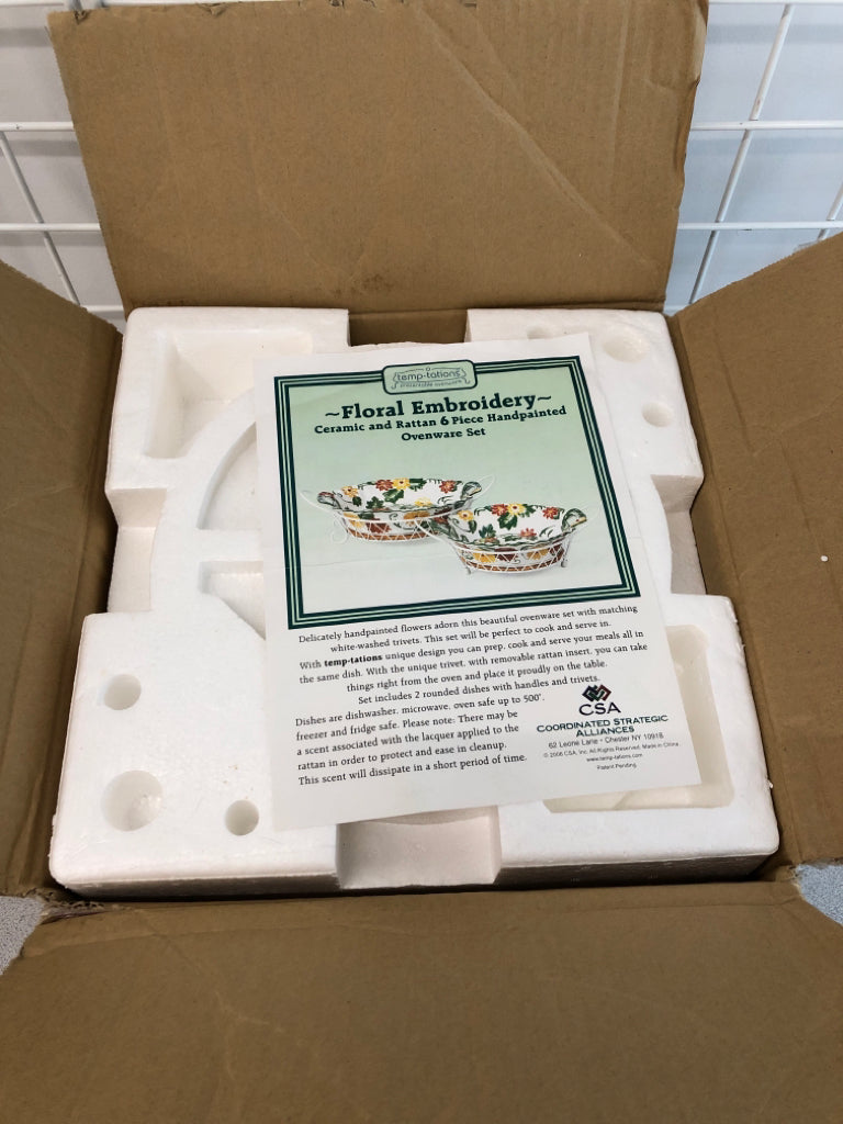 NIB 6PC TEMPTATIONS FLORAL OVENWARE SET.