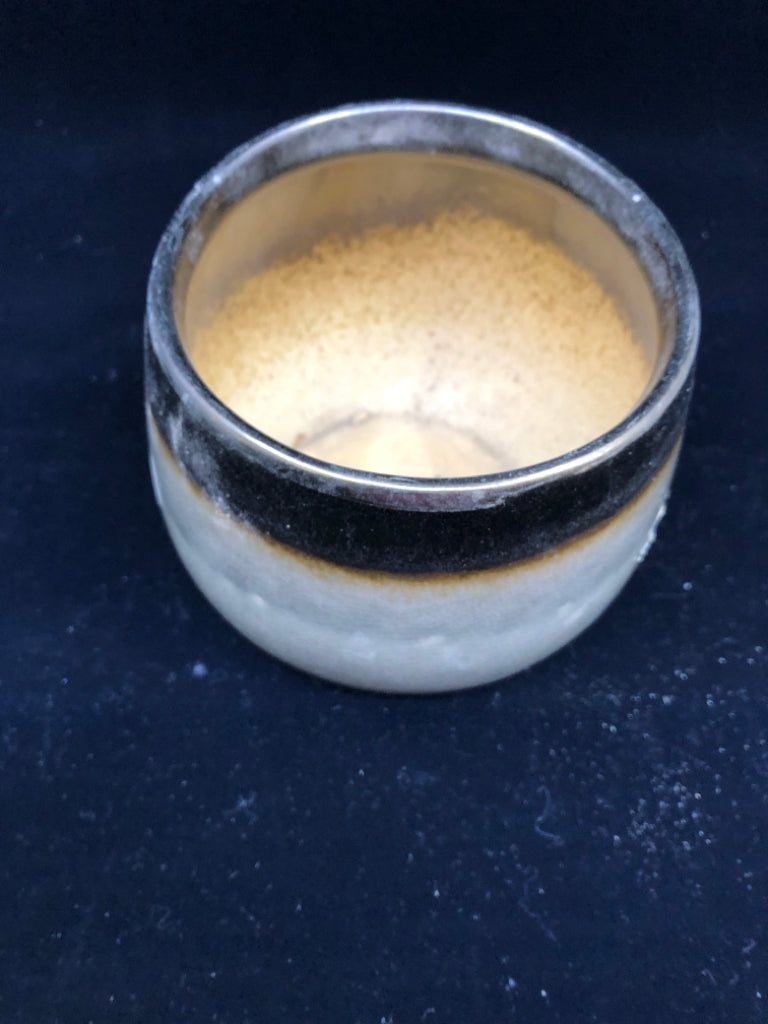 GREY GLOBE SHAPED PLANTER W/IRIDESCENT RIM.
