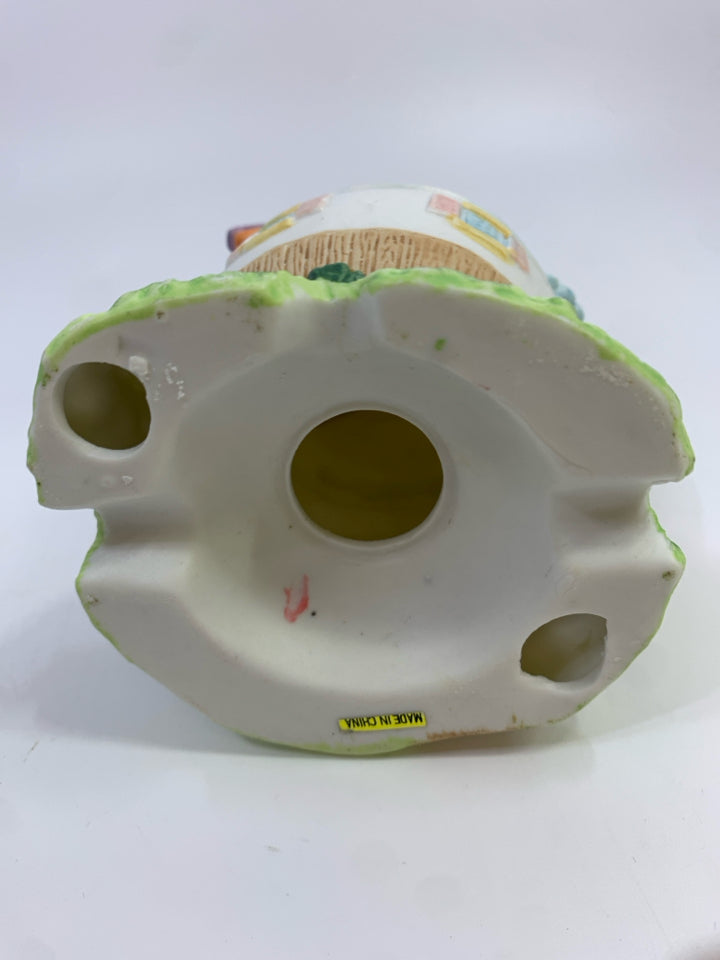 VARIETY STORE EGG FIGURINE.