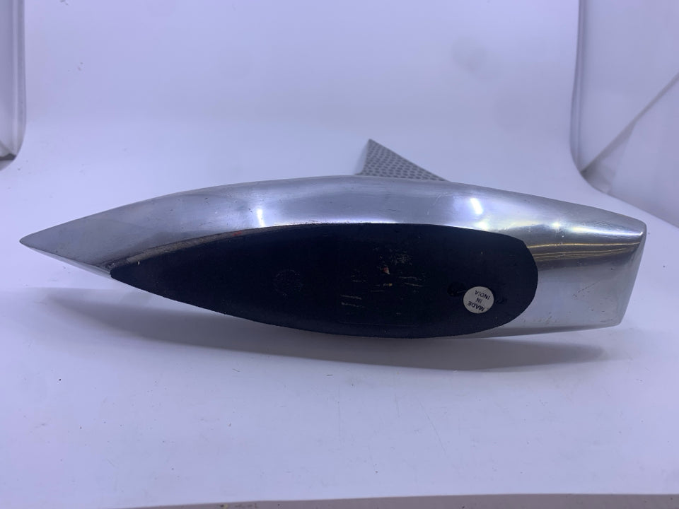 SILVER METAL HAMMERED SAILBOAT.