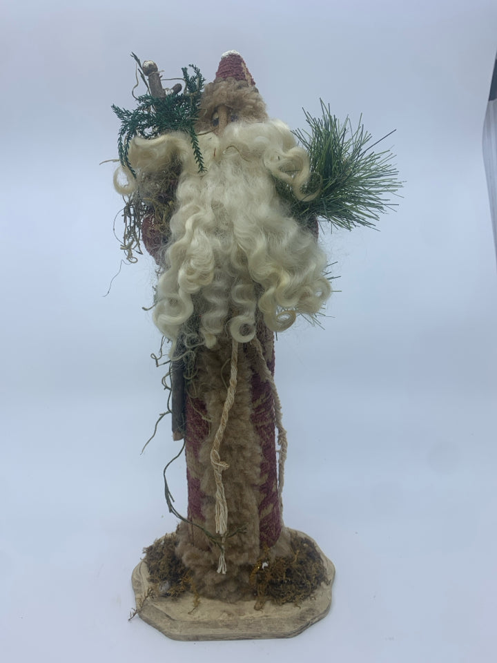 TALL SANTA WOOD BASE LONG BEARD.