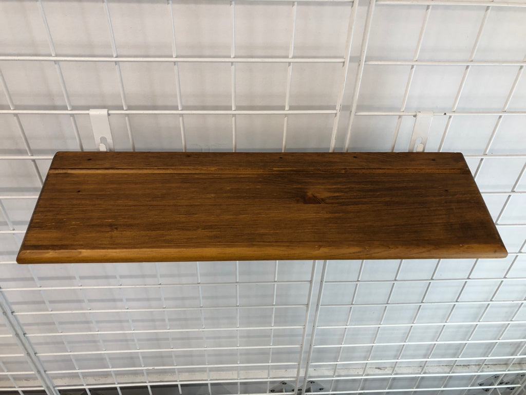 SHORT WOODEN WALL SHELF.