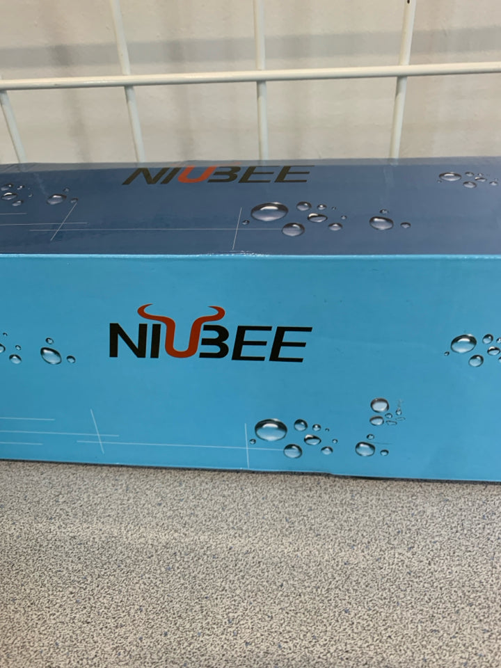 NIB ACRYLIC FLOATING WALL SHELF.