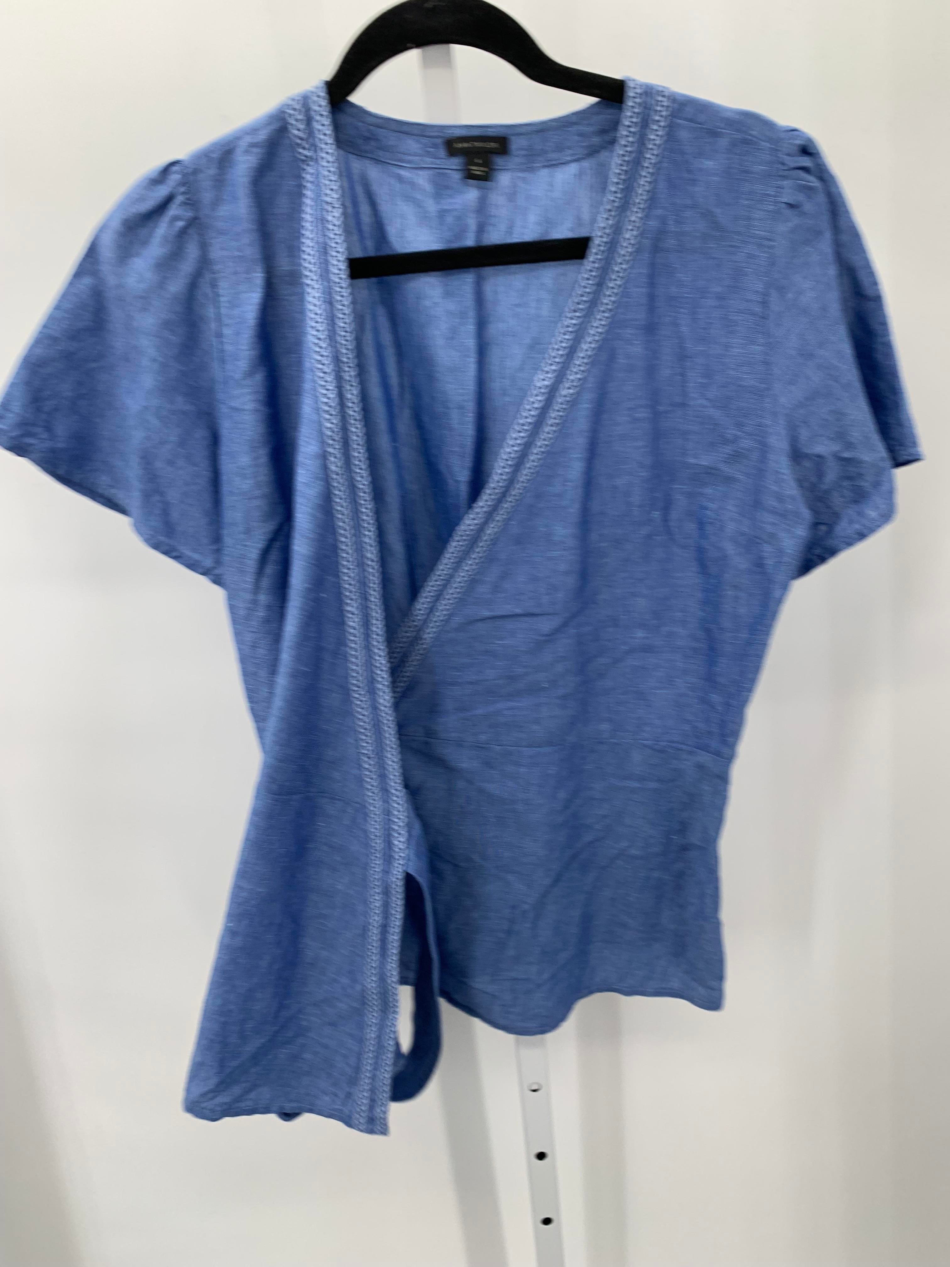 Ann Taylor Size 6 Misses Short Sleeve Shirt