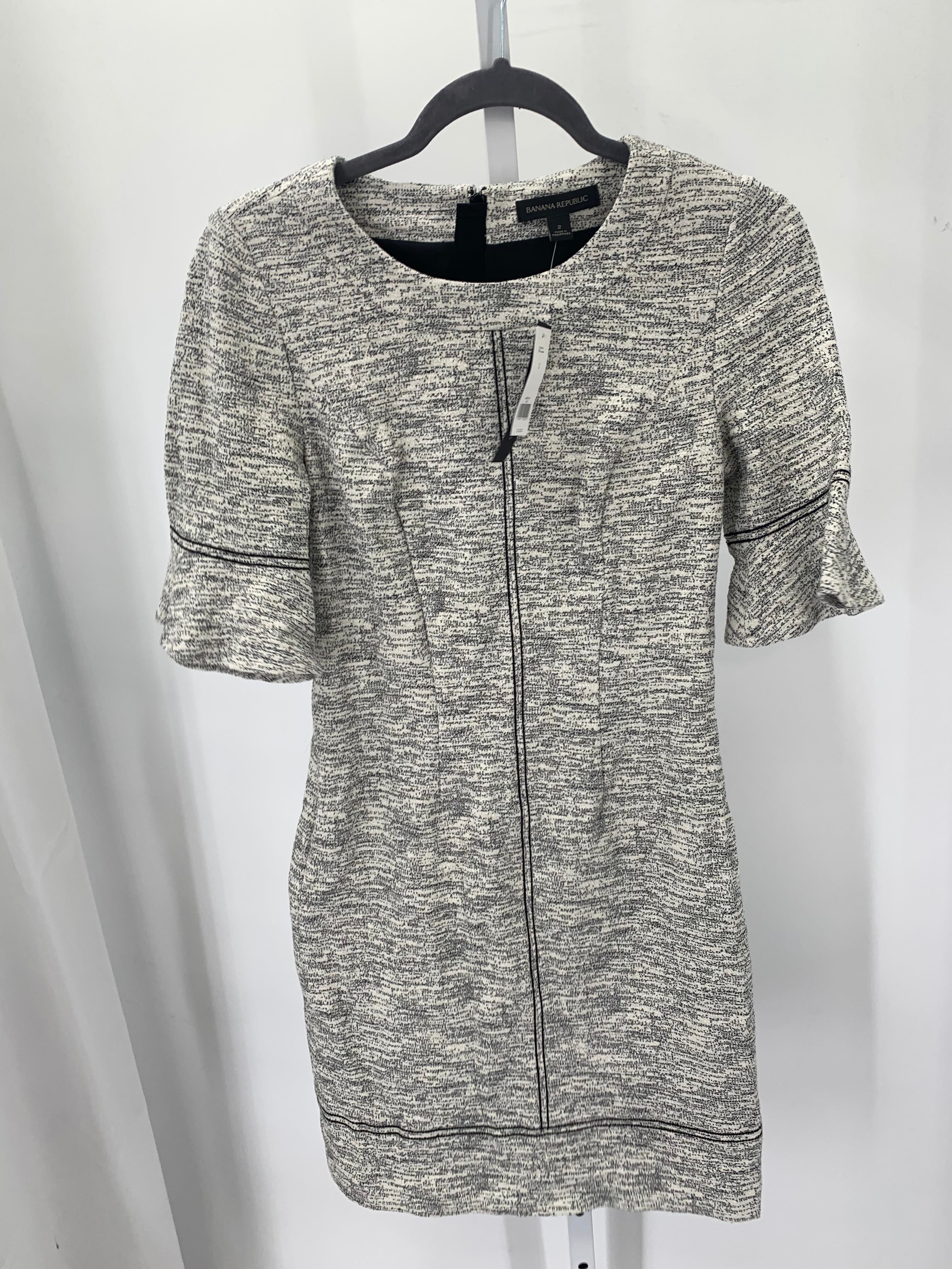 Banana Republic Size 2 Misses Short Sleeve Dress