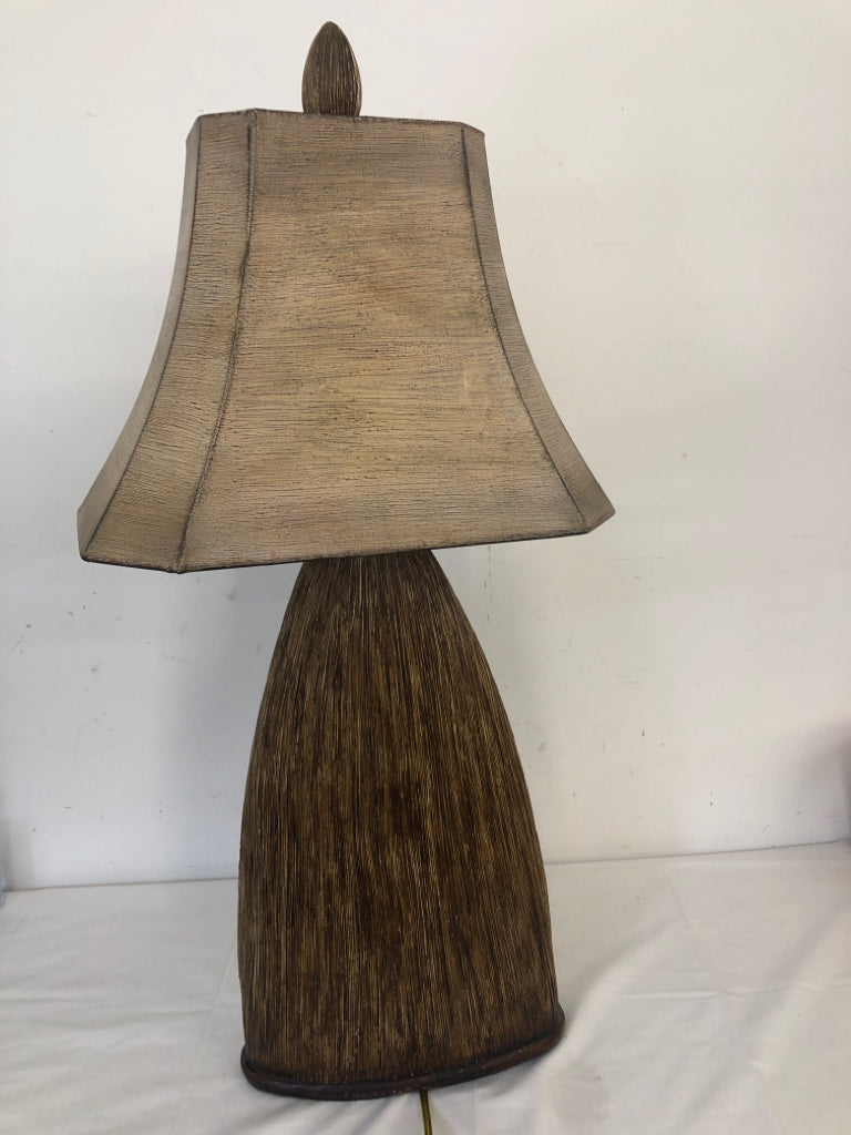 LARGE BASE DISTRESSED LIGHT BROWN W/ LINES, PAINTED SHADE.