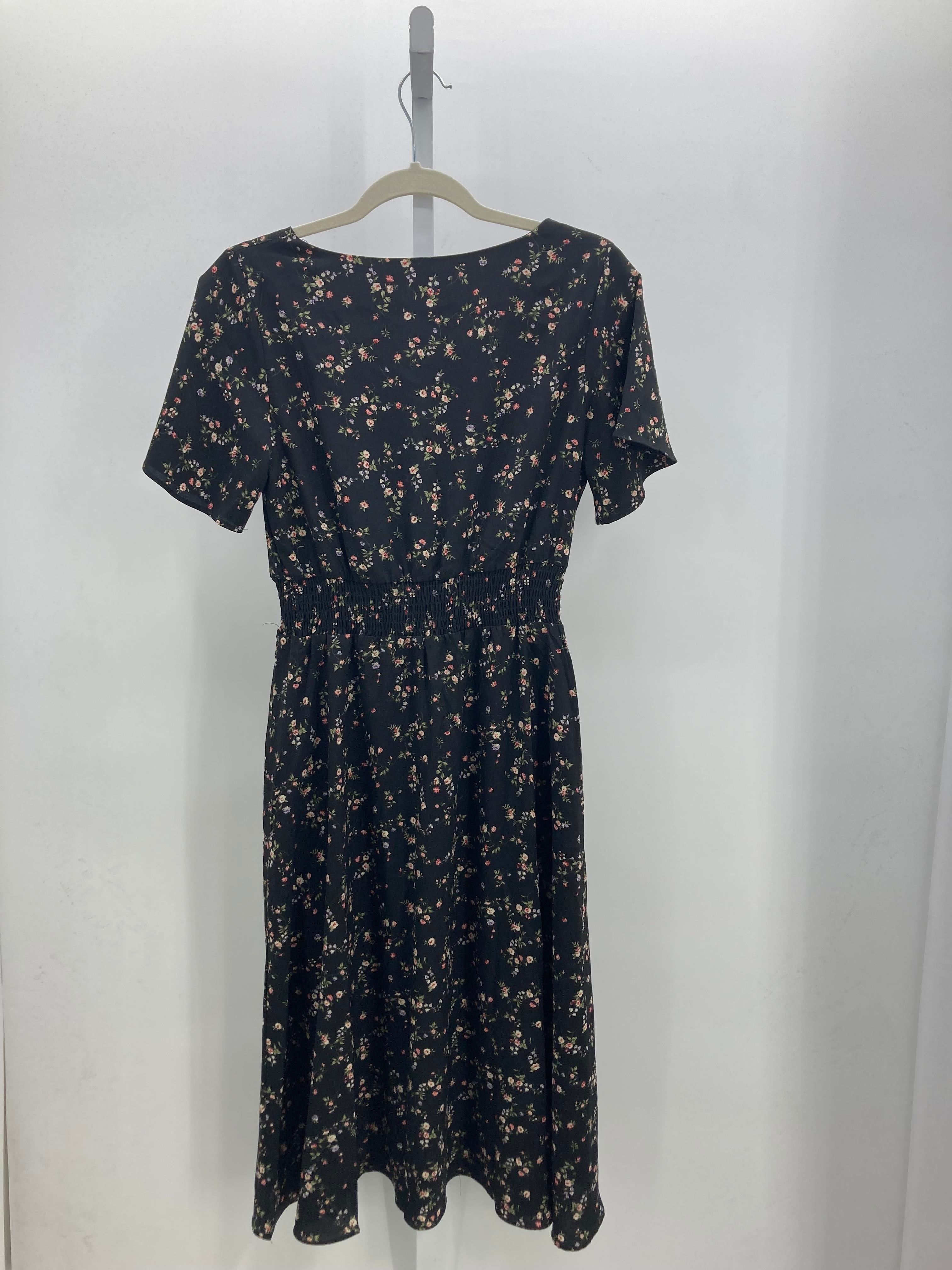 Size Large Misses Short Sleeve Dress