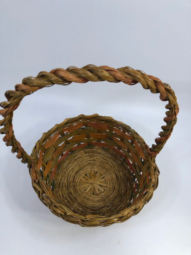 WOVEN BASKET W/TEAL BRAIDING.