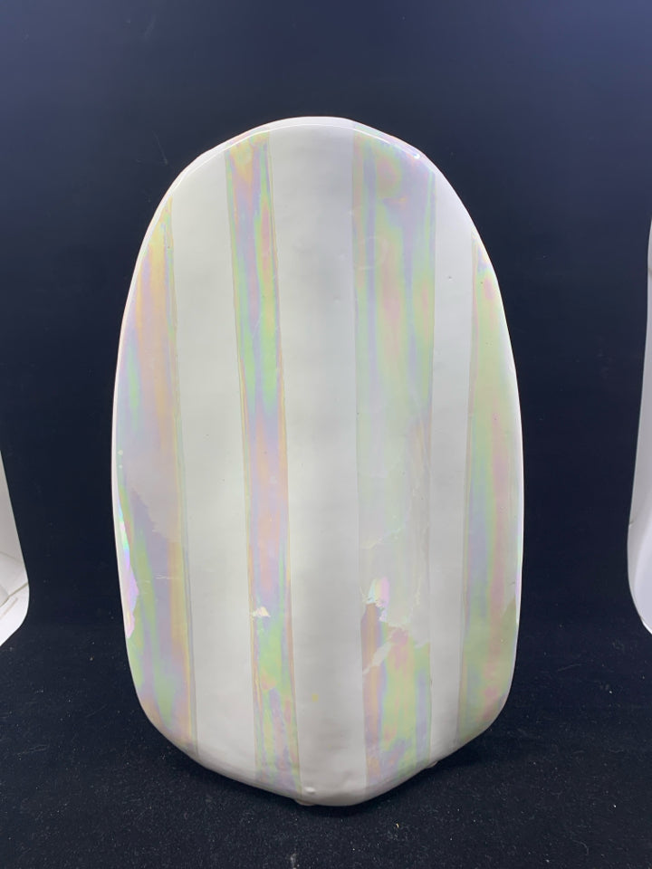 WHITE IRIDESCENT WIDE VASE.