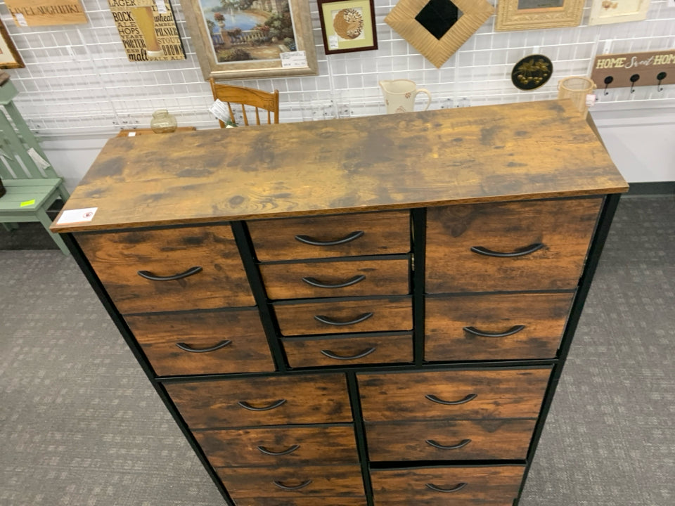 16 DRAWER DRESSER W/ FAUX WOOD /FABRIC DRAWERS.