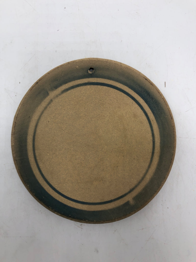 FERN ENGRAVED POTTERY COASTER.
