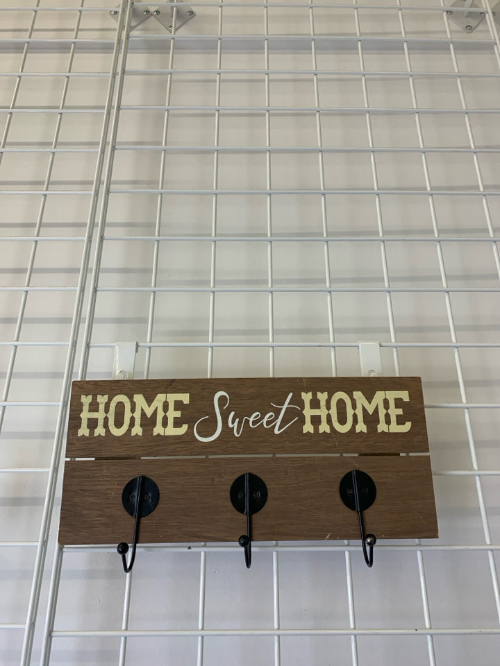 HOME SWEET HOME 3 HOOK WALL HANGING.