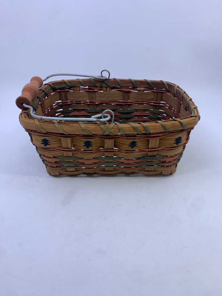 RECTANGLE WOVEN BASKET W/ HANDLE GREEN TREES.