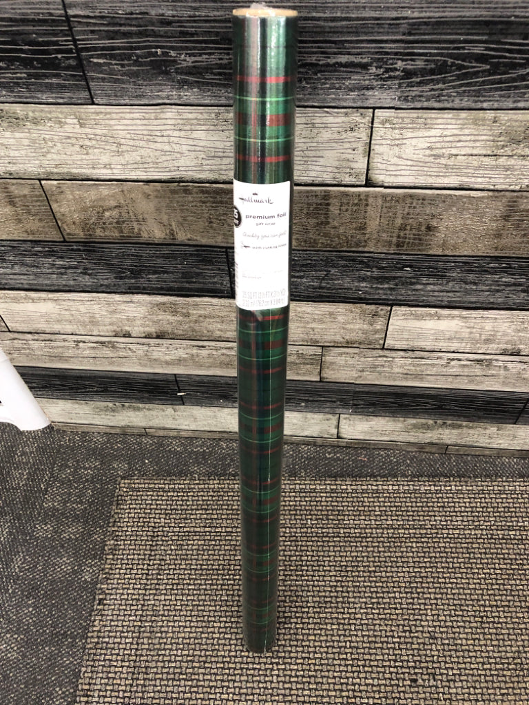 CHRISTMAS PLAID WRAPPING PAPER