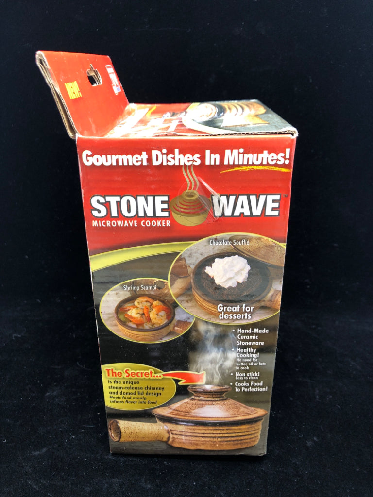 STONE WAVE MICROWAVE COOKER IN BOX.