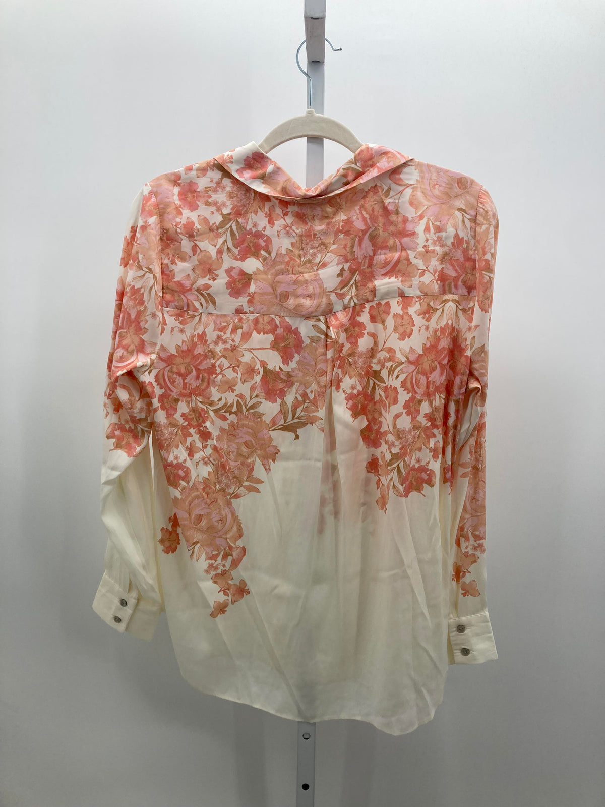 Rose & Olive Size Medium Misses Long Sleeve Shirt