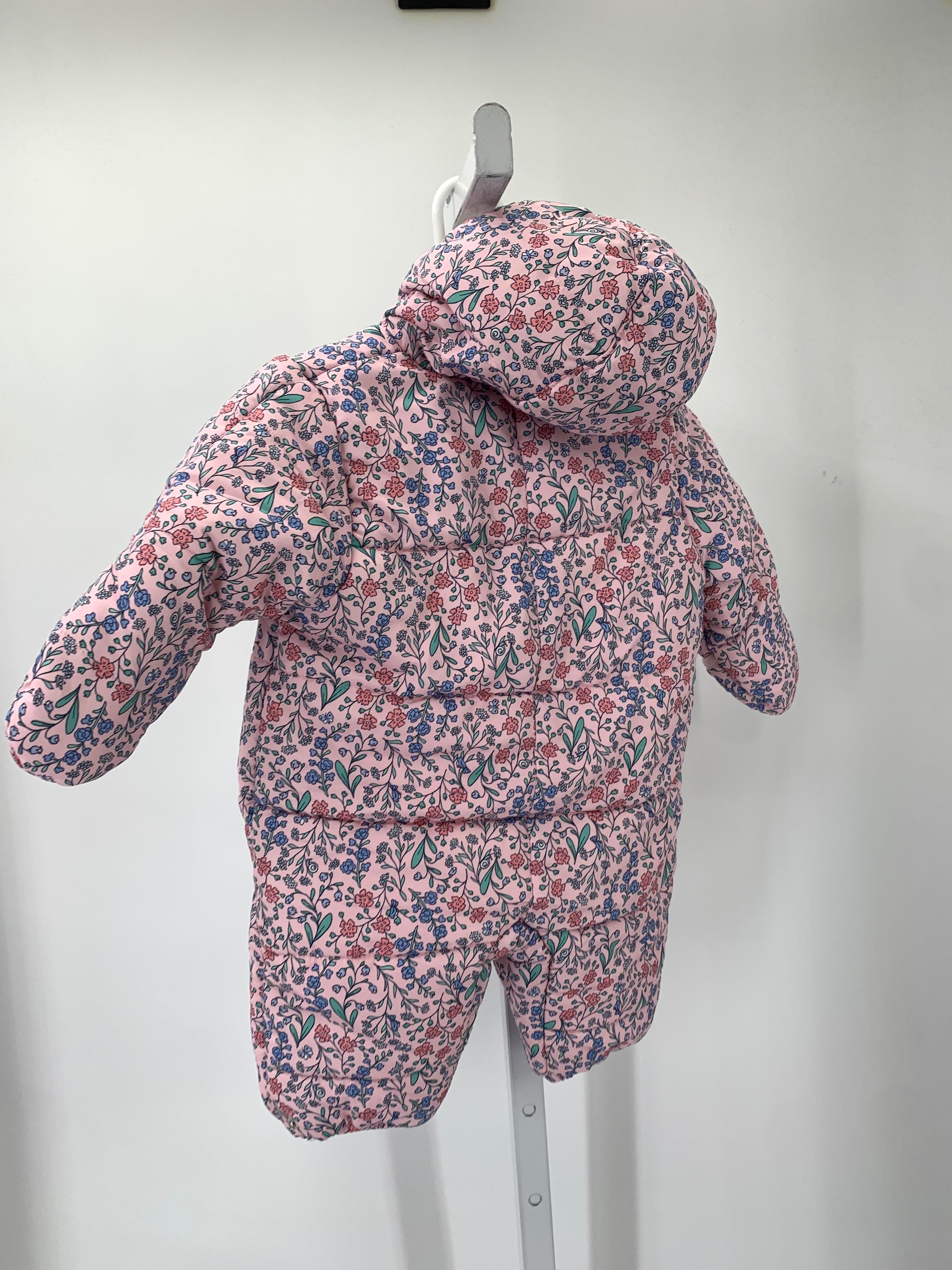 Osh Kosh Size 6-9 mon Girls Snow Suit