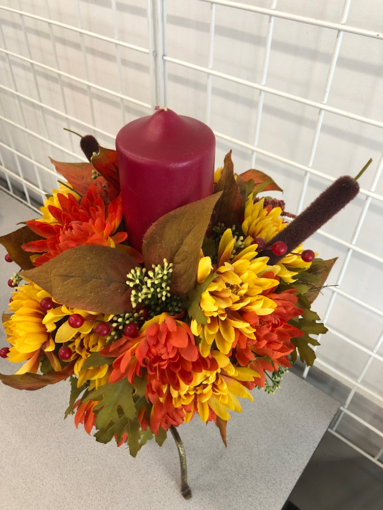 FALL CANDLE ON PEDESTAL W/FAUX FALL FOLIAGE.