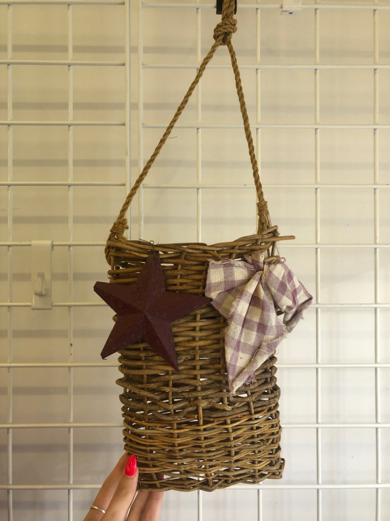 PRIMITIVE HANGING BASKET RED STAR PLAID BOW.
