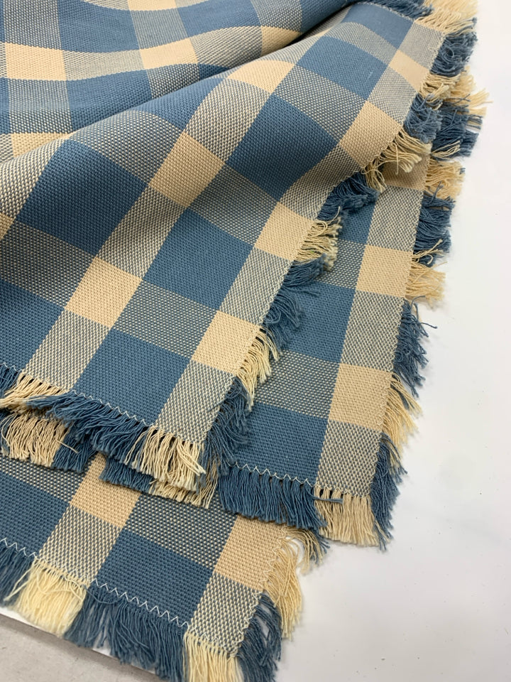 NWT 4 BLUE & TAN PLAID PLACEMATS.