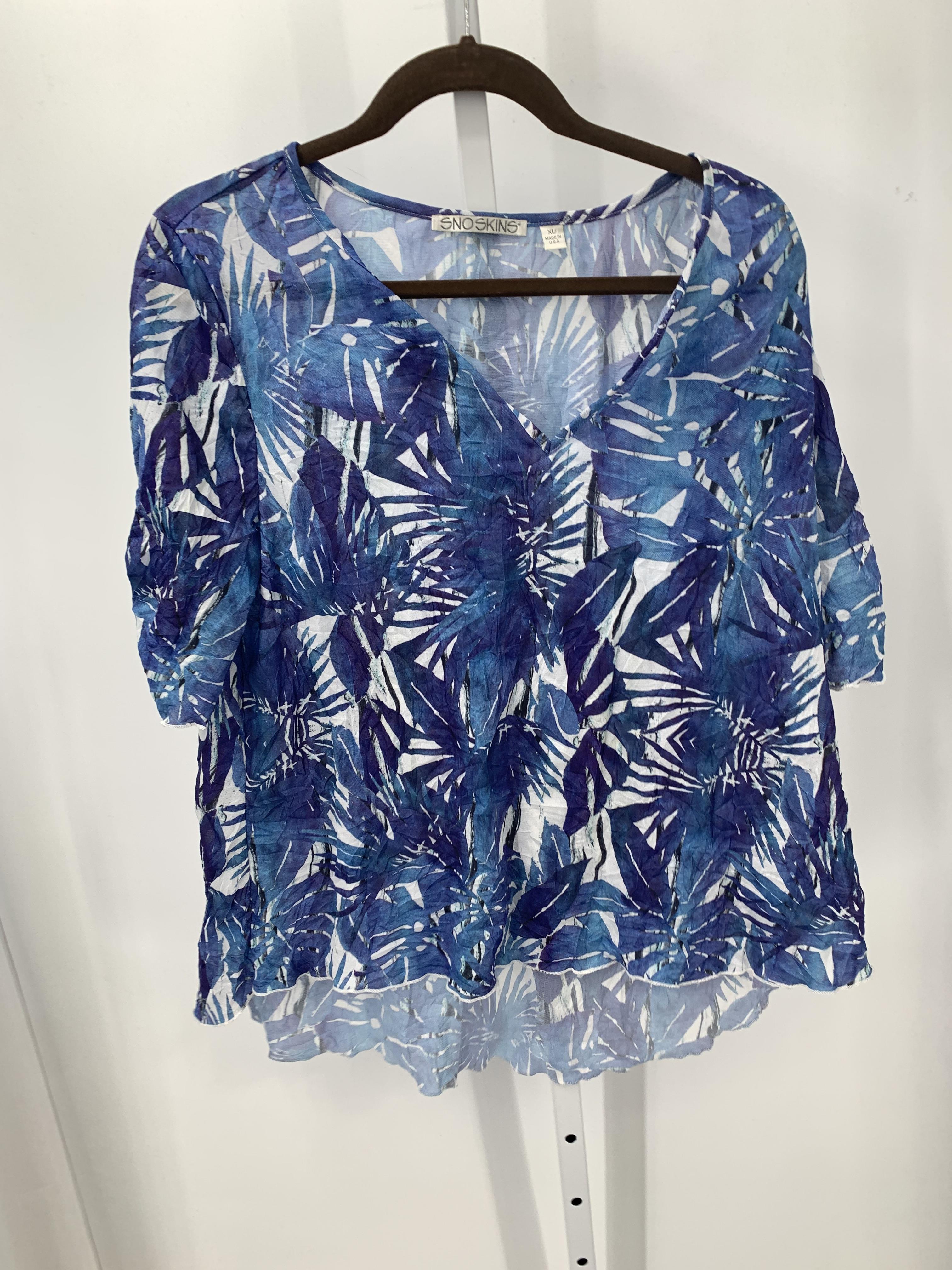 Size Extra Large Misses Short Sleeve Shirt