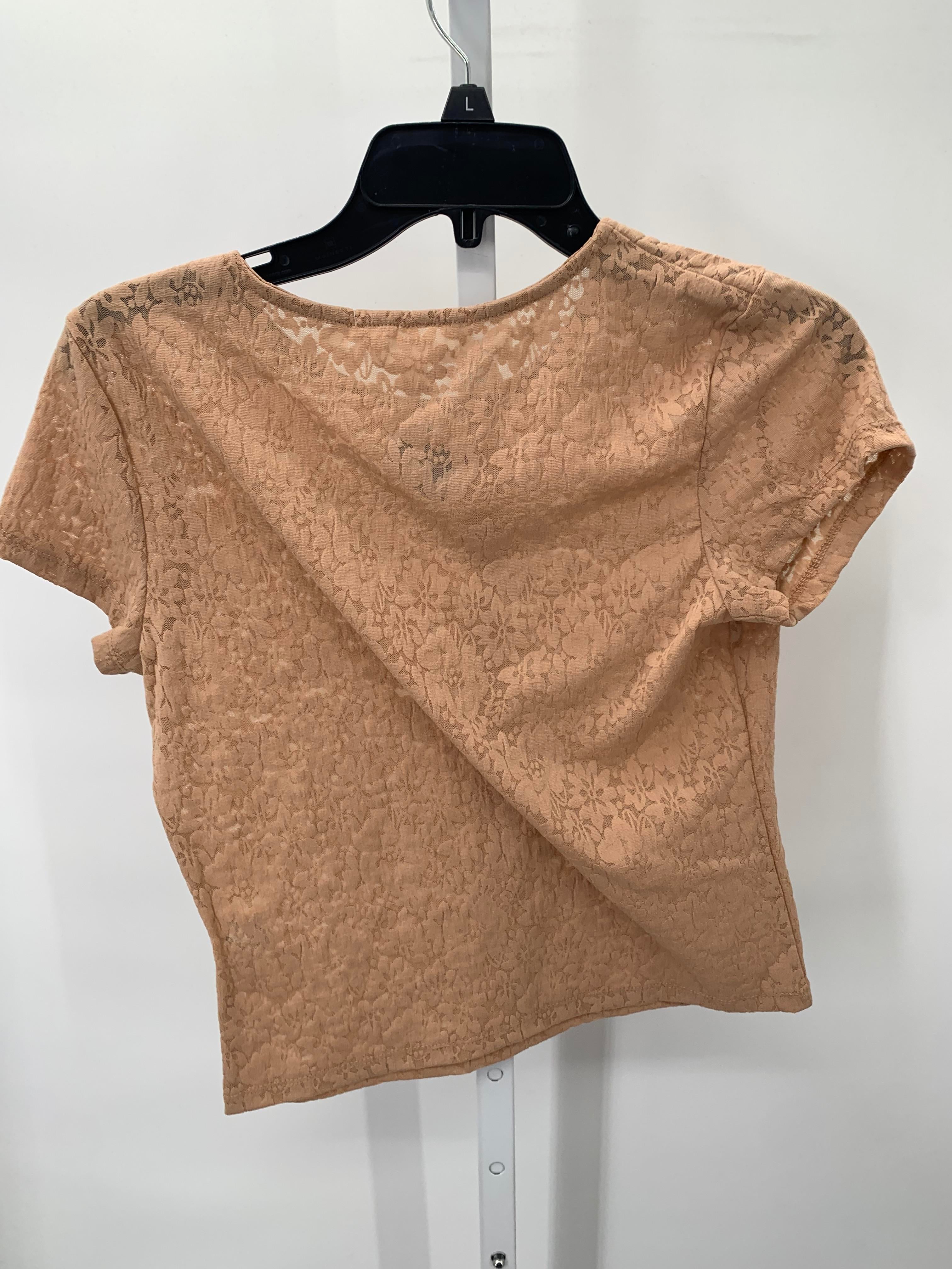 Size Large Juniors Short Sleeve Shirt