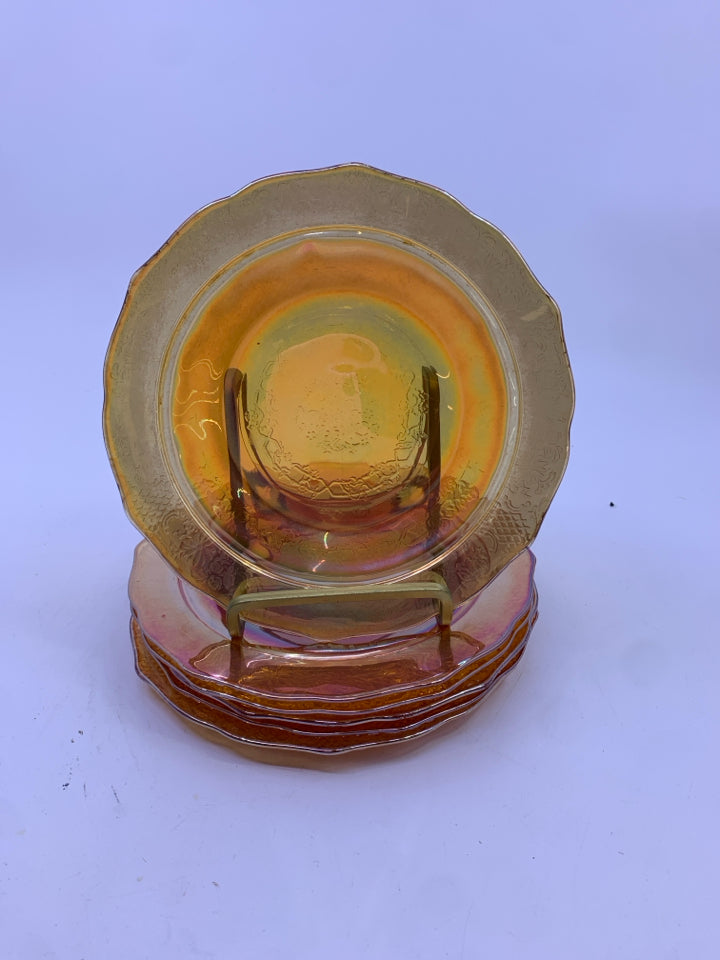 6 ETCHED CARNIVAL GLASS LUNCH PLATES.