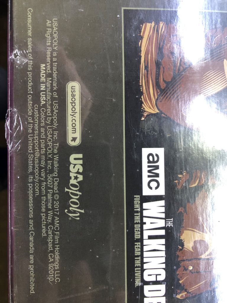 NIB WALKING DEAD PUZZLE.