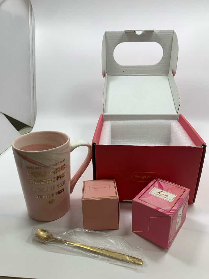 3PC PINK GIFT SET IN BOX.
